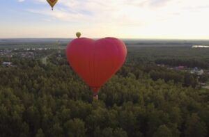 flyga luftballong